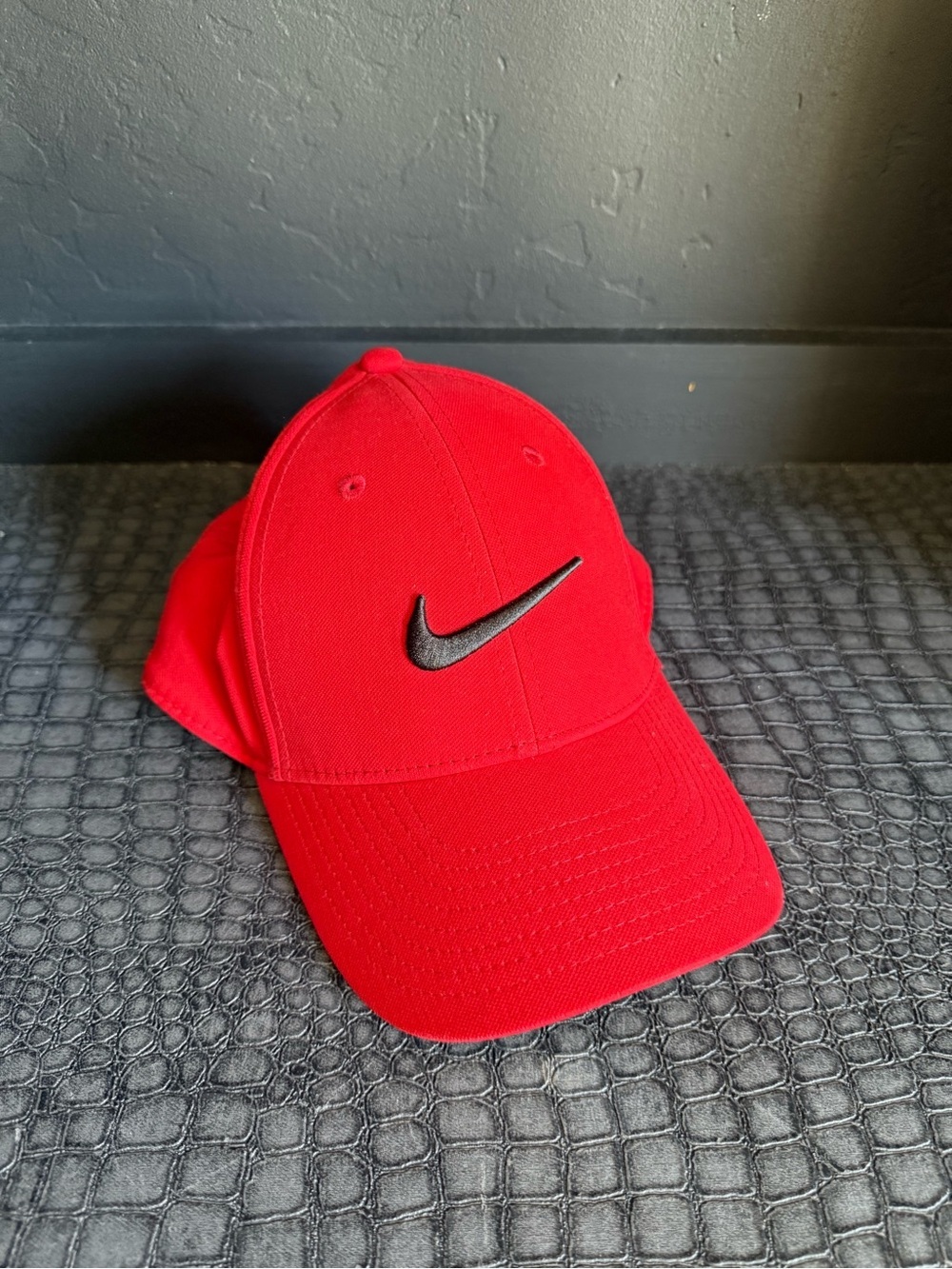 Nike Red Cap with Black Swoosh Tab - Picture 1 of 8